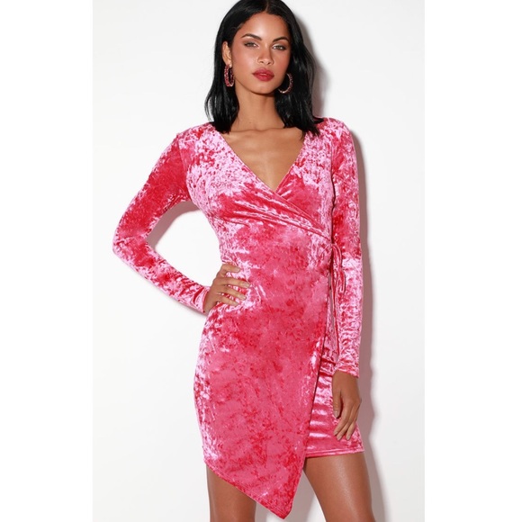 Lulus Dresses & Skirts - NWT Lulus Galiana Fuchsia Velvet Long Sleeve Wrap Dress Size M